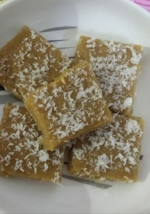A picture of Sukhdi Gud Papdi.