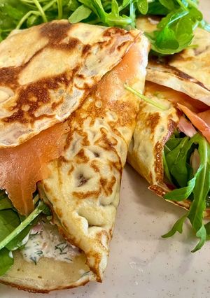 Une photo de Crêpes fourrées au saumon fumé
