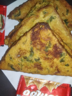 ब्रेड पकौड़ा (bread pakora recipe in Hindi) रेसिपी मुख्य फोटो