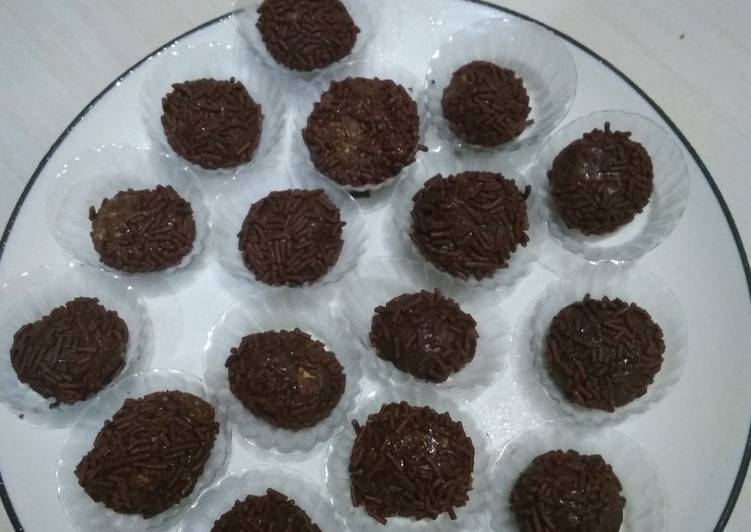 Bola bola coklat Marie