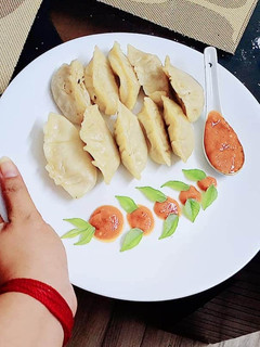सोयाबीन मोमोज (Soyabean momos recipe in Hindi) रेसिपी मुख्य फोटो