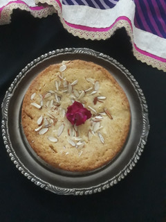मावा केक (mawa cake recipe in Hindi) रेसिपी मुख्य फोटो
