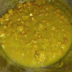 A picture of Besan papad mangodi.