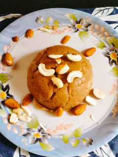 A picture of Wheat flour (Aate) ka Halwa.
