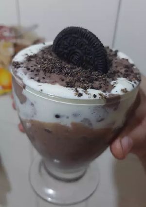 A picture of Oreo dessert.