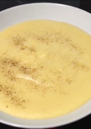 Una foto de Crema de Maíz