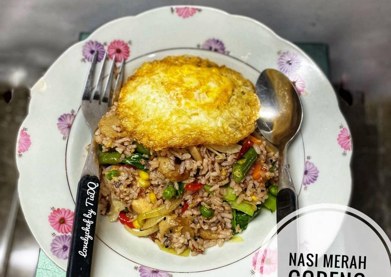 Nasi Merah Goreng
