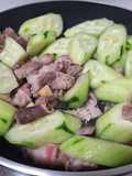 孕婦快速晚餐菜品-黃瓜炒牛肉片