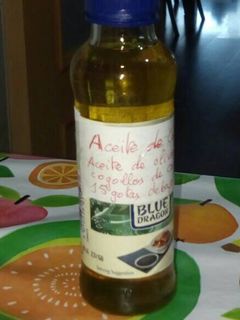 Una foto de Aceite aromatizado al cáñamo. Sus propiedades son terapéuticas