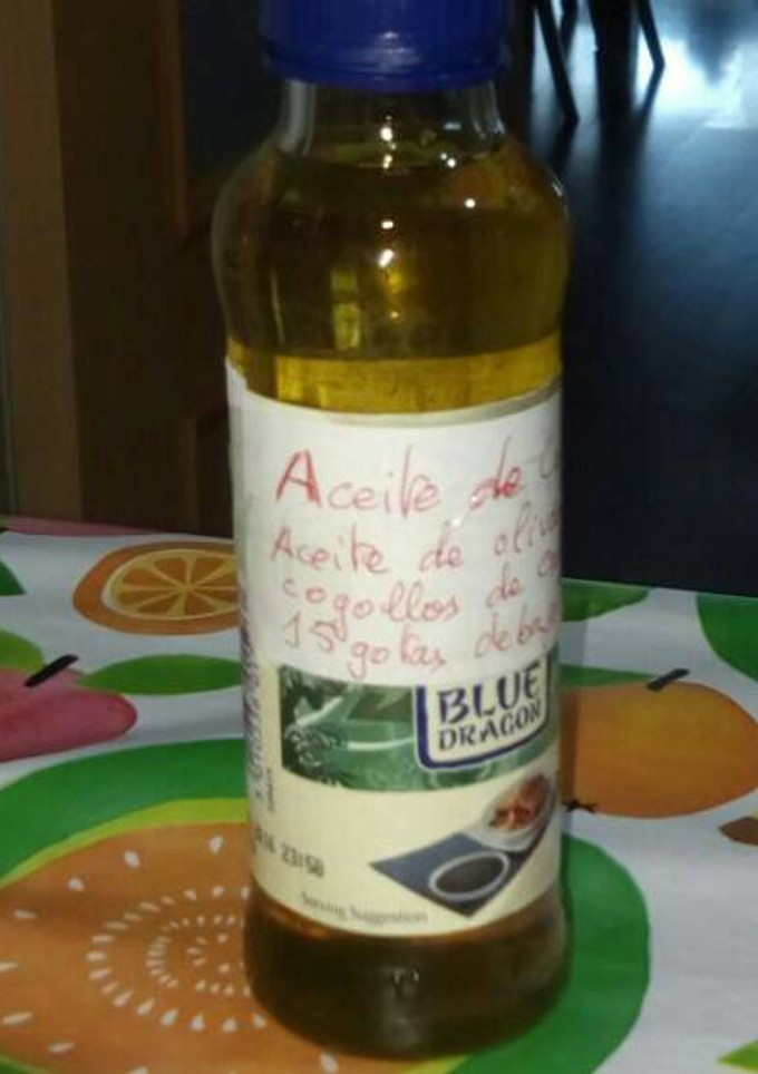 Una foto de Aceite aromatizado al cáñamo. Sus propiedades son terapéuticas
