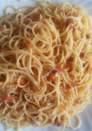 A picture of Fried egg spaghetti.