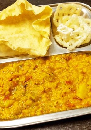 A picture of Masala Dal Khichadi.