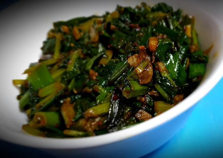 Easiest Way to Prepare Award-winning Spinach quick and easy stir fry