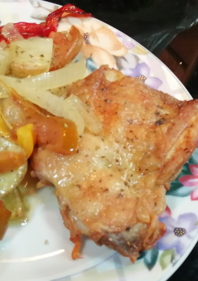 Una foto de Cuartos de pollo al horno 🍗🍗 sencillo, económico, para toda la familia