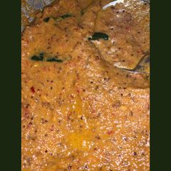 A picture of Garlic onion tomato chutney.