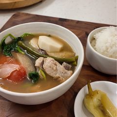 A picture of Pork Sinigang.