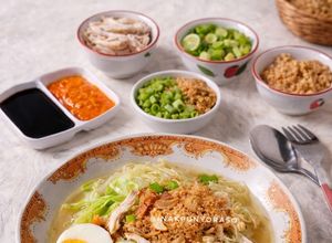 Foto resep Soto Ayam Kuah Bening dengan Serbuk Koya (lezat 😋👍)