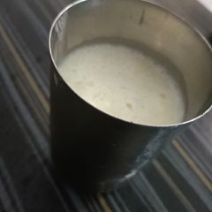 A picture of Mango shake.