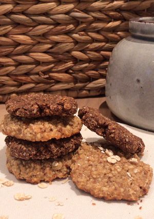 Una foto de Galletas de avena con miel y con chocolate