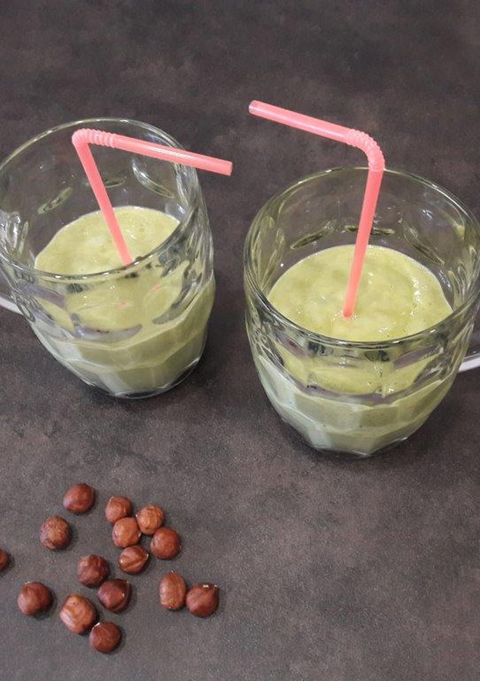 Una foto de Smoothie verde cremoso