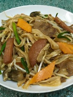 Hình của món Phở xào chay.
