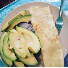 A picture of Fried egg with avacado.
