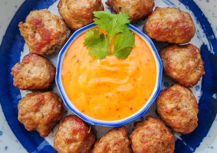 Easy Way to Prepare Appetizing Meatballs with Gochujang Mayo