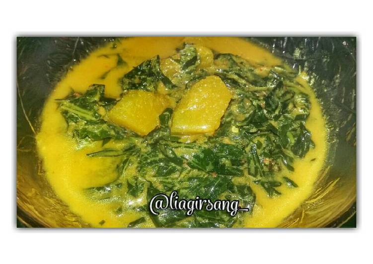 Proses Membuat Gulai Daun Singkong Labu Kuning yang Menggugah Selera