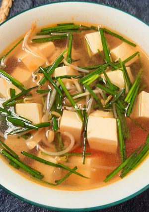 Hình của món Canh đậu hủ giá hẹ (món chay).