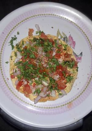 A picture of Masala Papad.