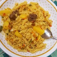 Maccaroni and potatoes jollf A picture of Maccaroni and potatoes jollf.