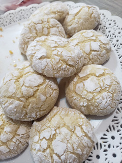 Una foto de Galletitas craqueladas de limón 🍋