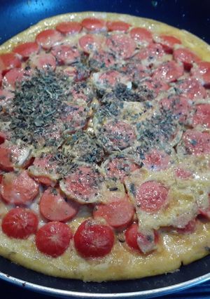 Una foto de Tortilla de huevos con vienesas
