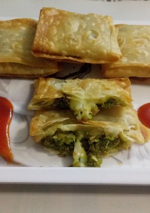 A picture of Peas & cheese packet.
