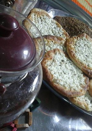 صورة لوصفة مناقيش بالجبن والزعتر