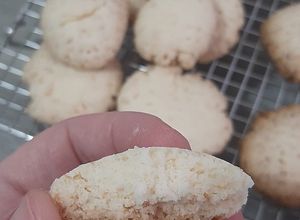 Foto de Biscoito amanteigado de coco zero açúcar "sem lactose"