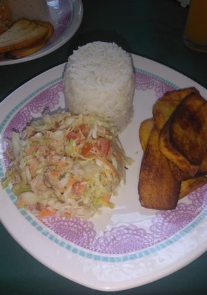 Una foto de Ensalada de atún