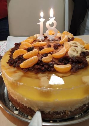 Túrós-gyümölcsös-pudingos torta recept fotója