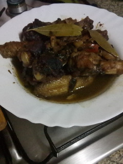 Una foto de Alitas de pollo en salsa