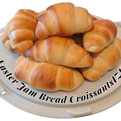 A picture of 🥐Easter Jam Bread Croissants🥐.