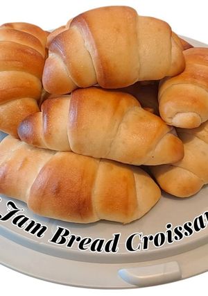 A picture of 🥐Easter Jam Bread Croissants🥐.