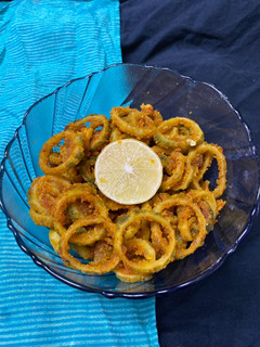 કારેલા બેસન નું શાક (Karela Besan Shak Recipe In Gujarati) રેસીપી મુખ્ય ફોટો
