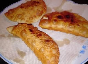 Una foto de Empanadas de queso y tocineta (panceta, beicon)