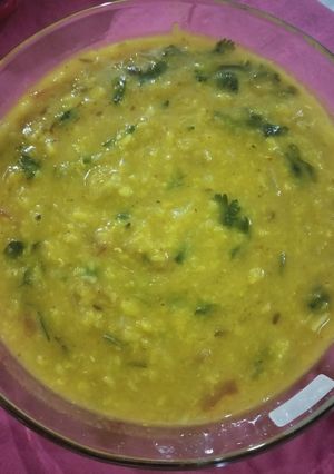 A picture of Yellow dal.