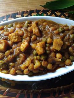 পনির ঘুগনি (paneer ghugni recipe in Bengali) রেসিপির প্রধান ছবি