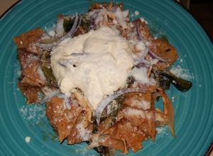 Una foto de Chilaquiles de rancho (a mi estilo)