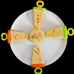 Mawa kulfi A picture of Mawa kulfi.