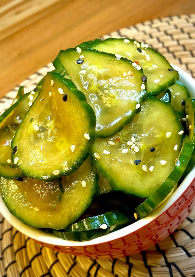 Una foto de Sunomono. Ensalada de pepino y sésamo