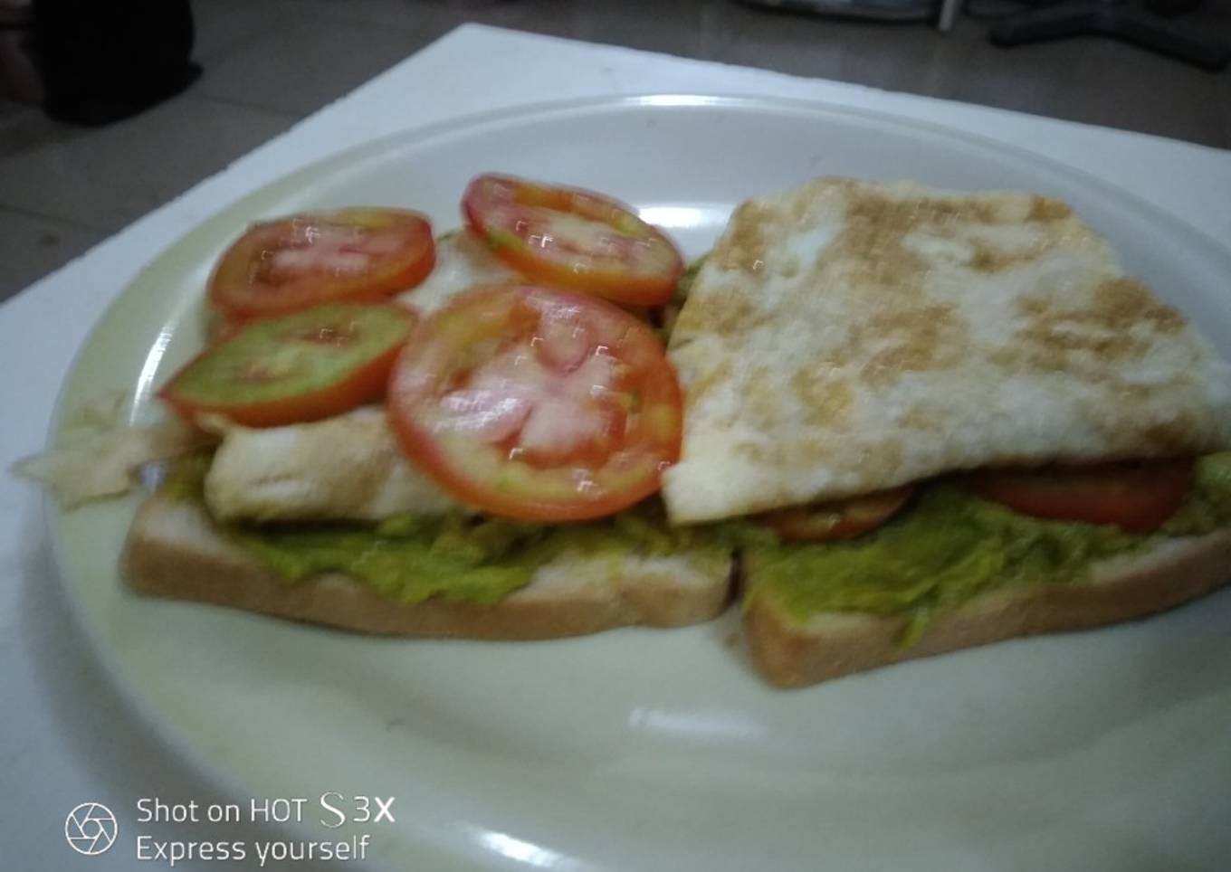 Avocado bread Sandwich<br />#abjmom #MyHubFav