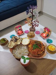 દૂધી ઢોકળી નું શાક(જૈન)(Dudhi Dhokadi nu Shaak Jain Recipe In Gujarati) રેસીપી મુખ્ય ફોટો